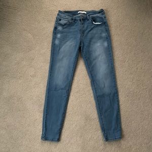 KanCan Los Angeles light colored skinny jeans